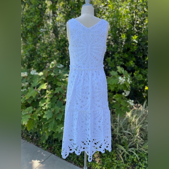 Trina Turk tiered eyelet lace midi dress - size XS - Picture 3 of 4